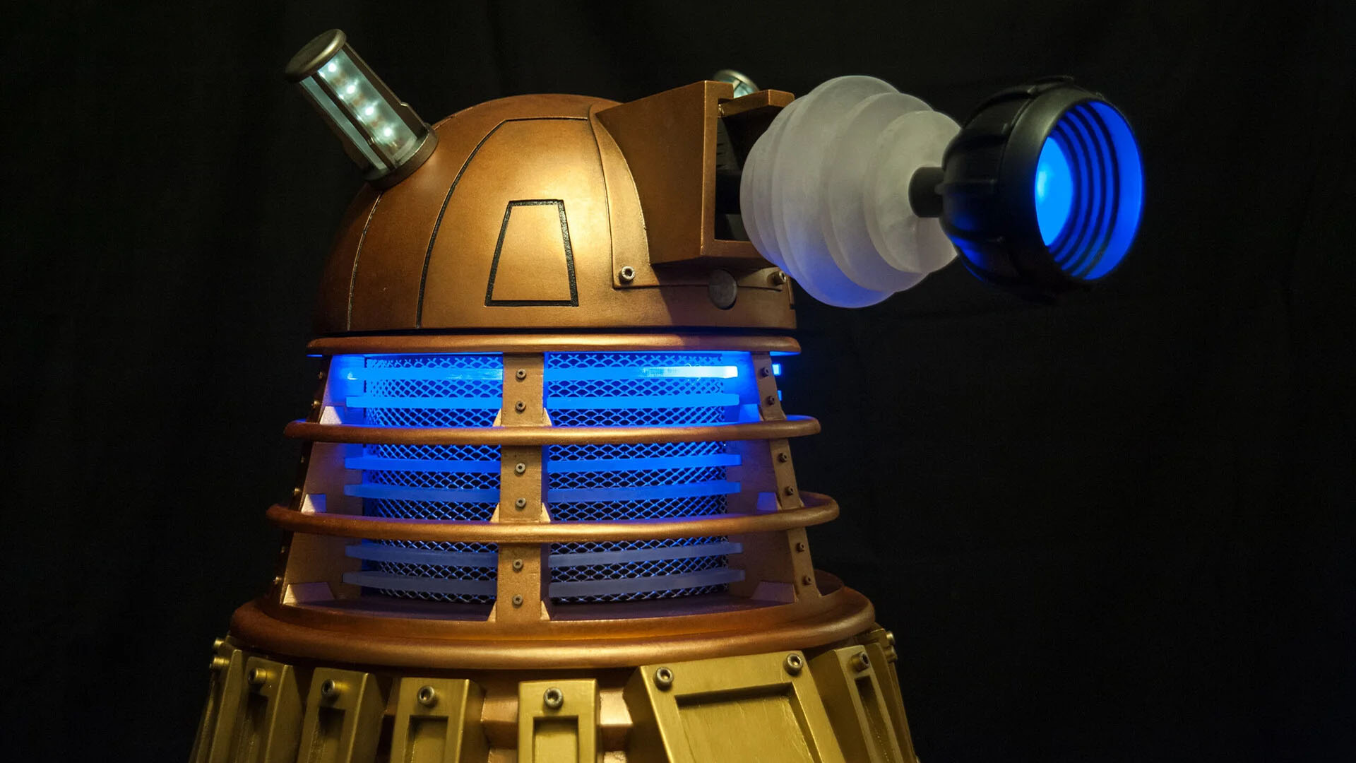 PC para juegos Doctor Who Dalek: primer plano de la cabeza
