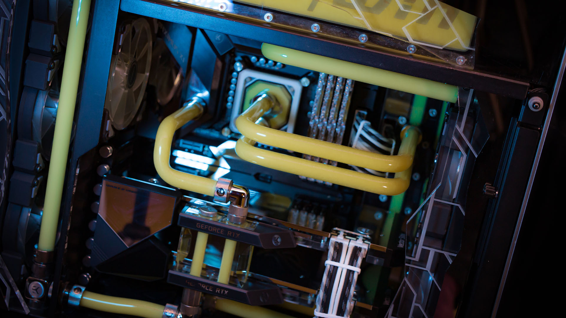 the water cooled system inside a gaming pc