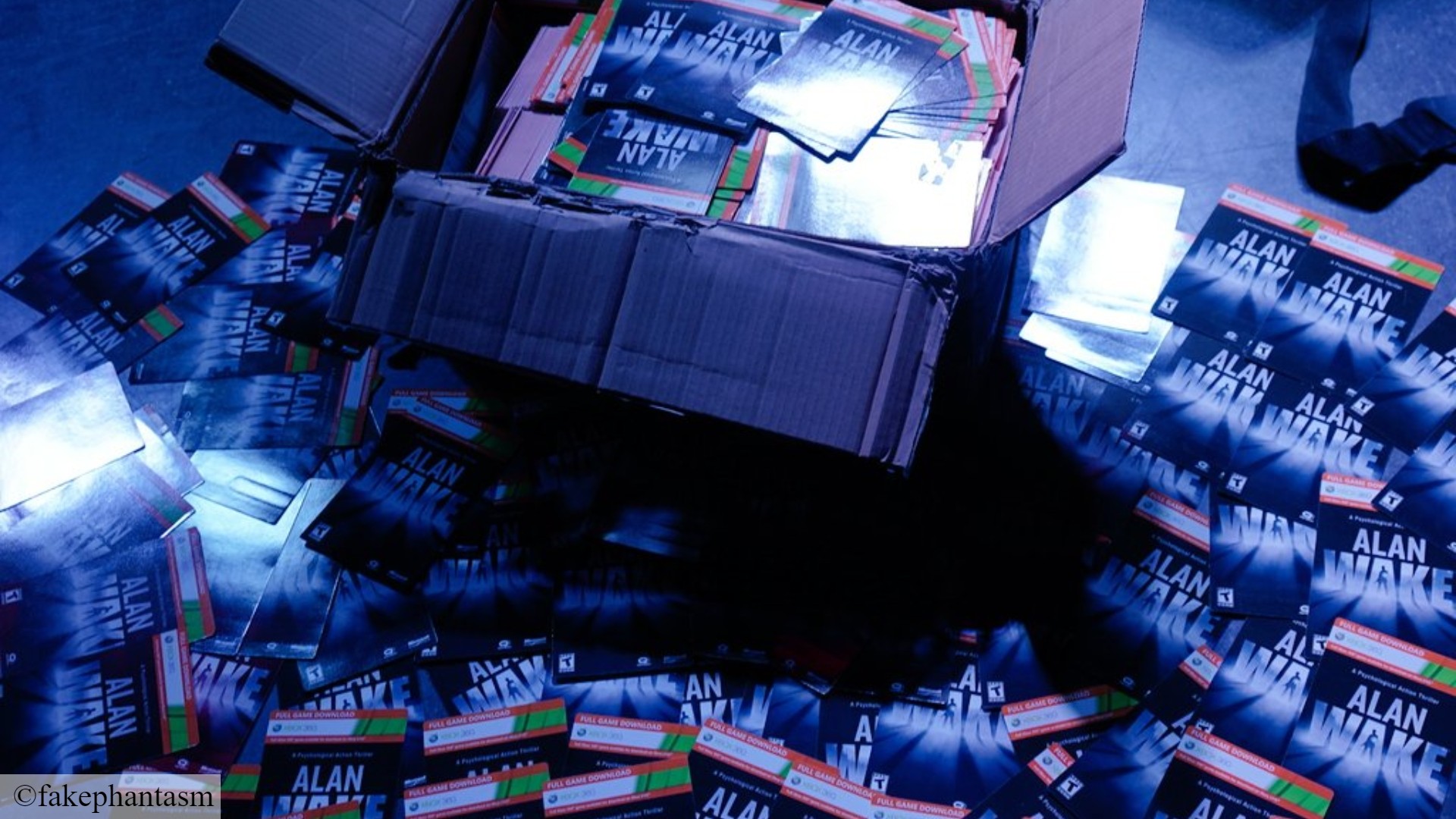 Alan Wake Steam-Horrorspiel: Eine riesige Schachtel mit Alan Wake-Downloadkarten