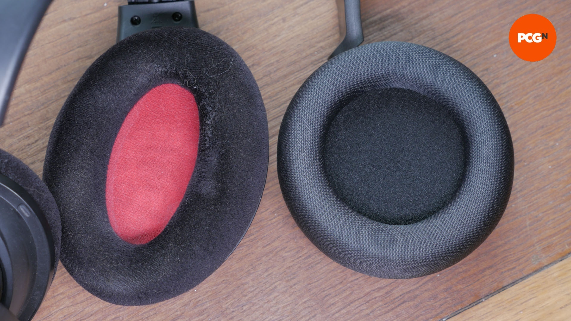 Corsair Virtuoso Pro review image showing the earcups.