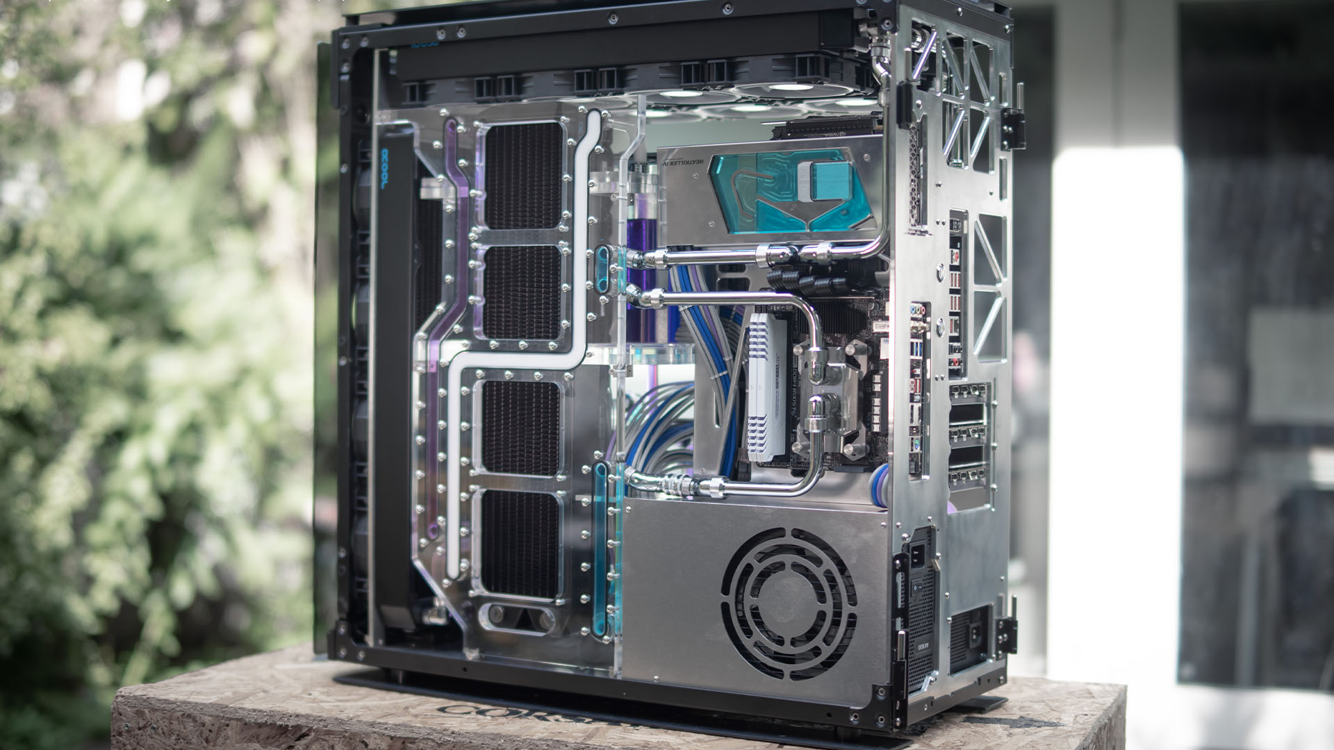 There are two rigs in this monster water-cooled gaming PC build