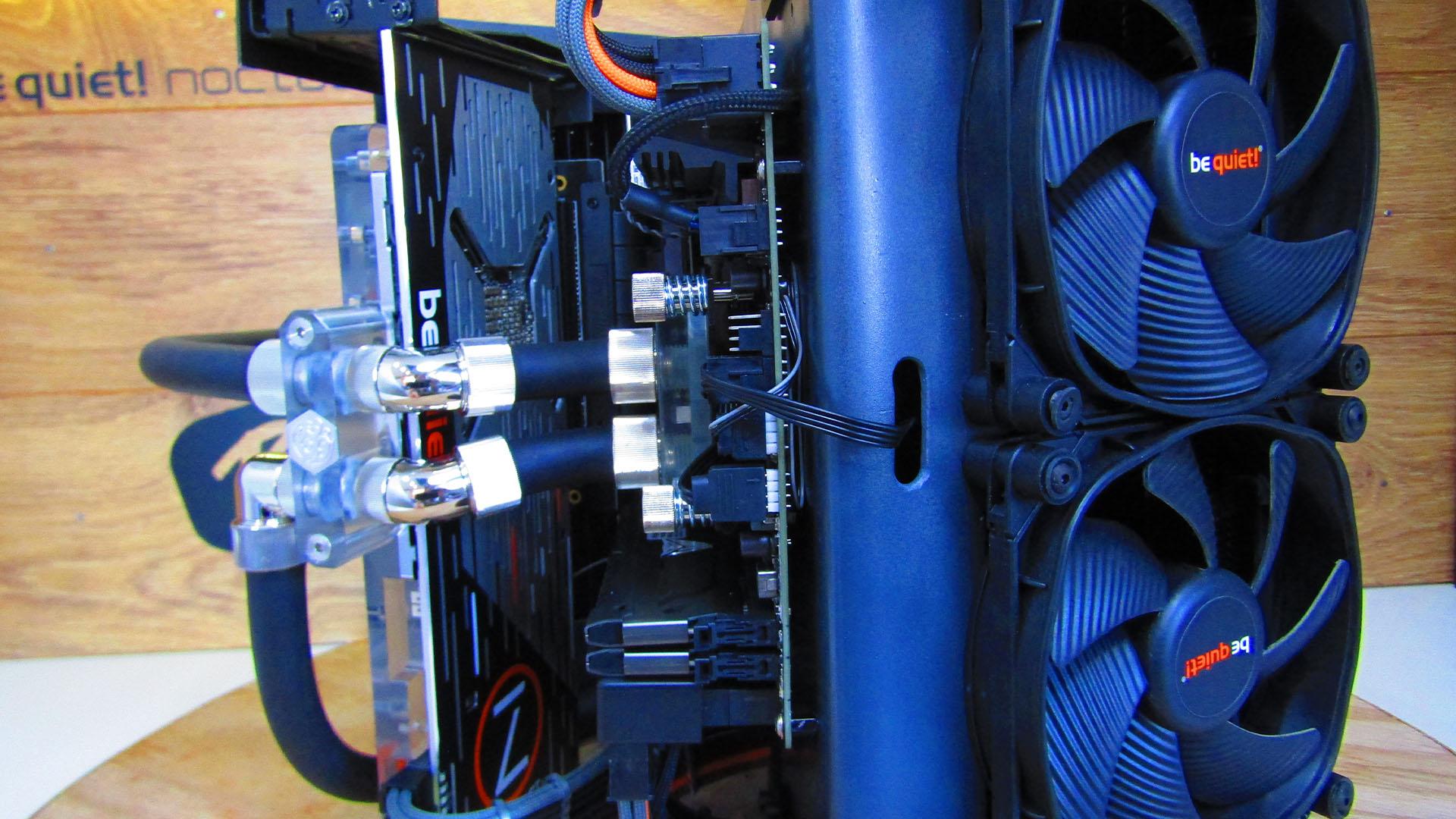 el circuito de refrigeración por agua en la construcción mini-itx