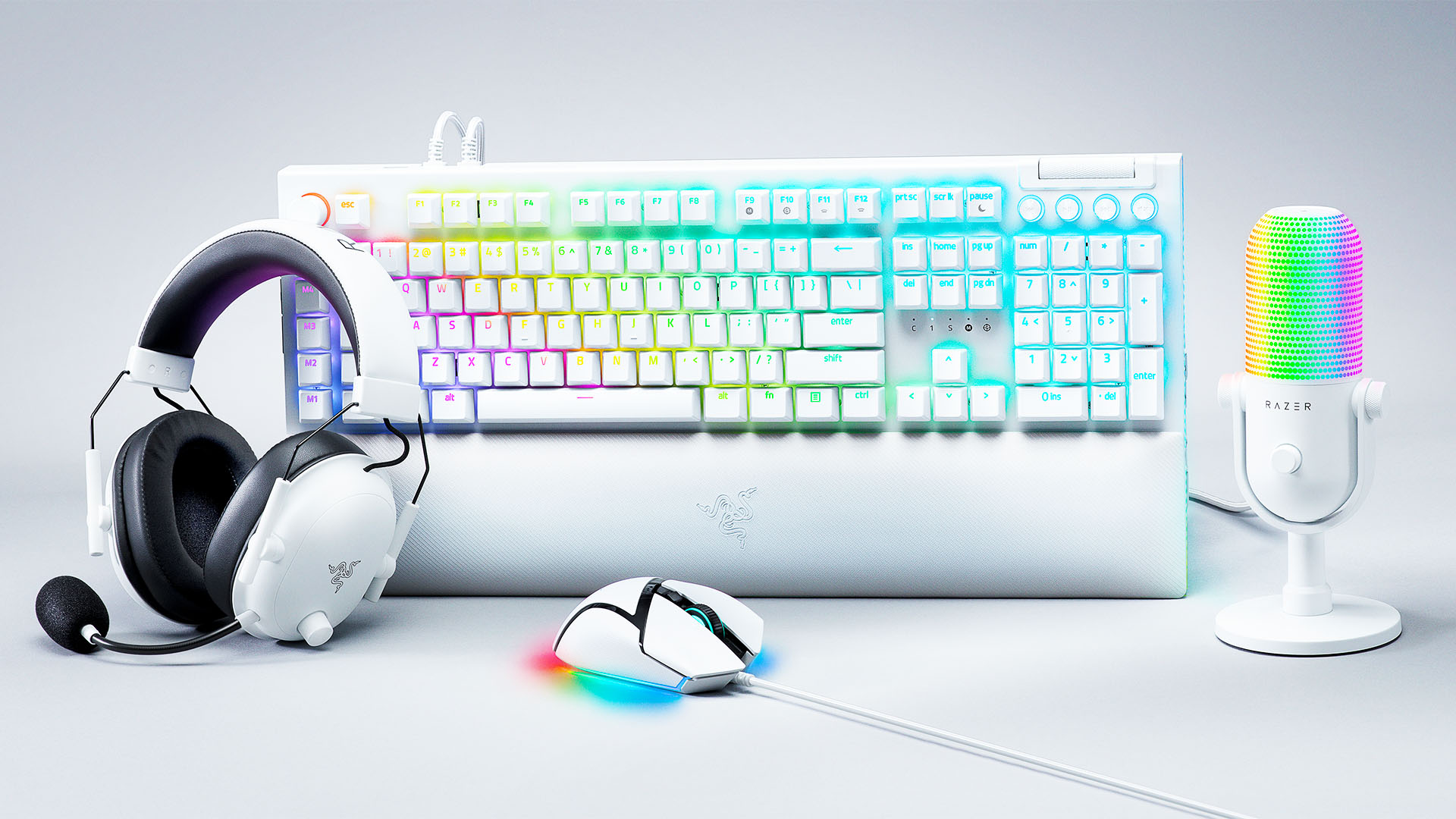 Make your white PC gaming setup dazzle with this new Razer gear