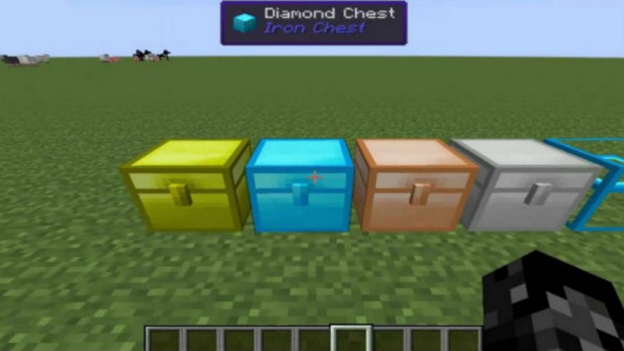Best Minecraft mods - WAILA mod showing treasure chests made from gold, diamond, copper, glass, and iron.