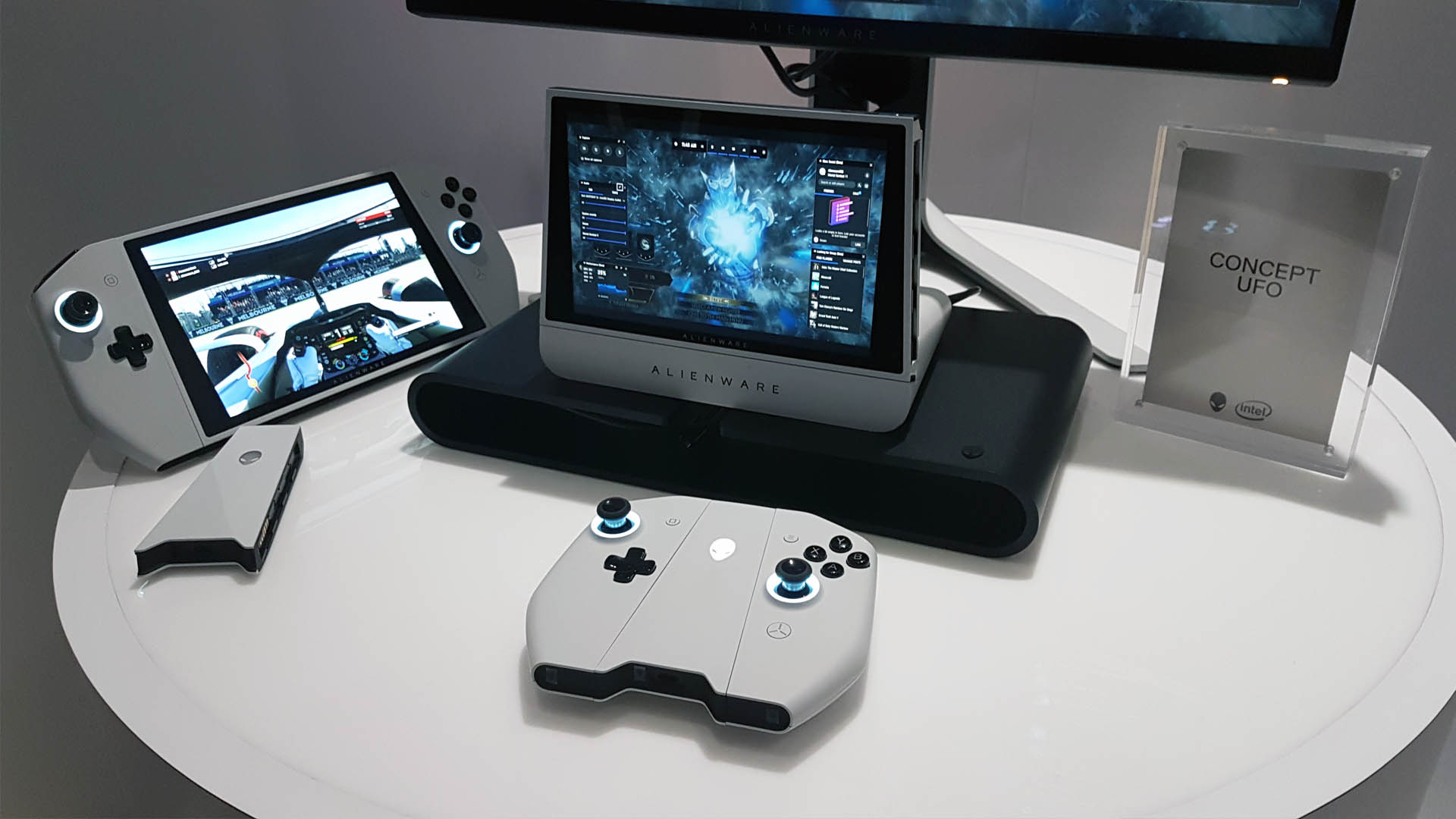 Alienware Concept Ufo Hands On Review Much More Than A Nintendo Switch Pcgamesn