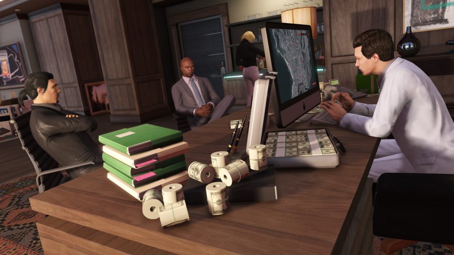 criminals having a meeting in GTA V