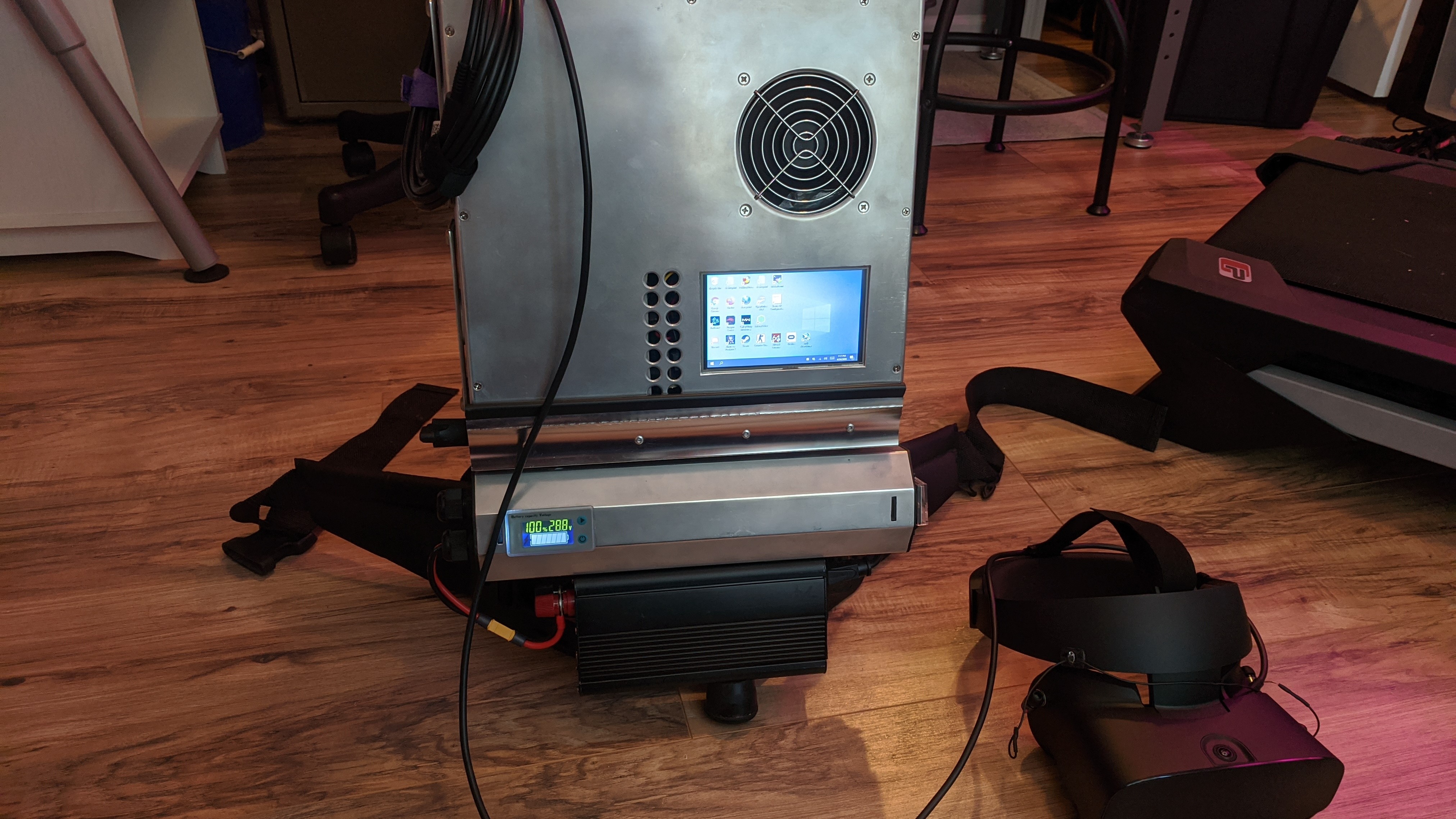 This DIY gaming PC case slots into a backpack and is VR ready
