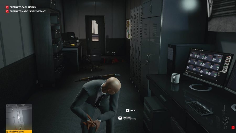 Agent 47 crouched down in a guard room