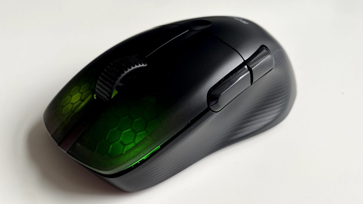 Roccat Kone Pro Air Review A Lightweight Wireless Gaming Mouse Pcgamesn