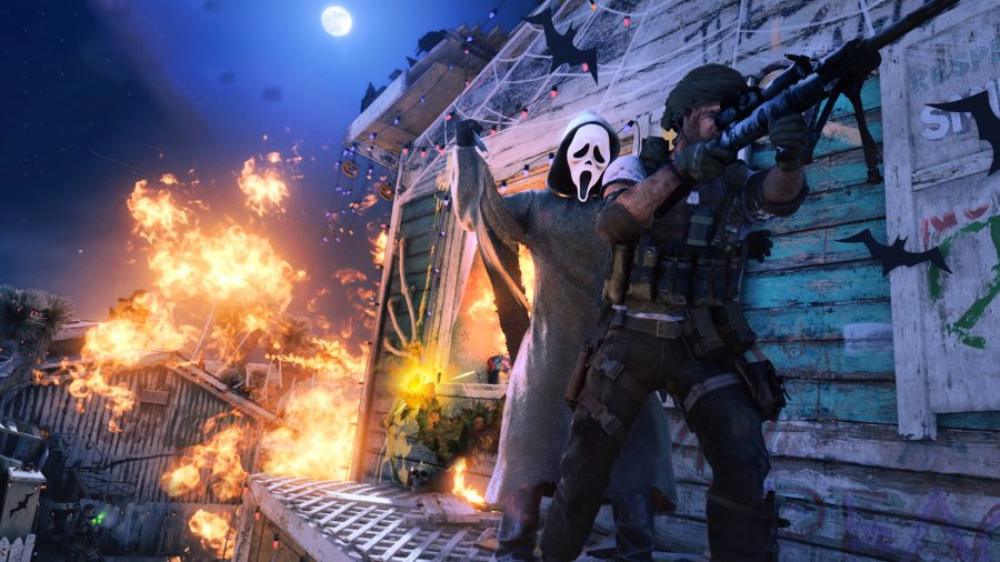Ghostface about to stab an enemy from behind in Warzone