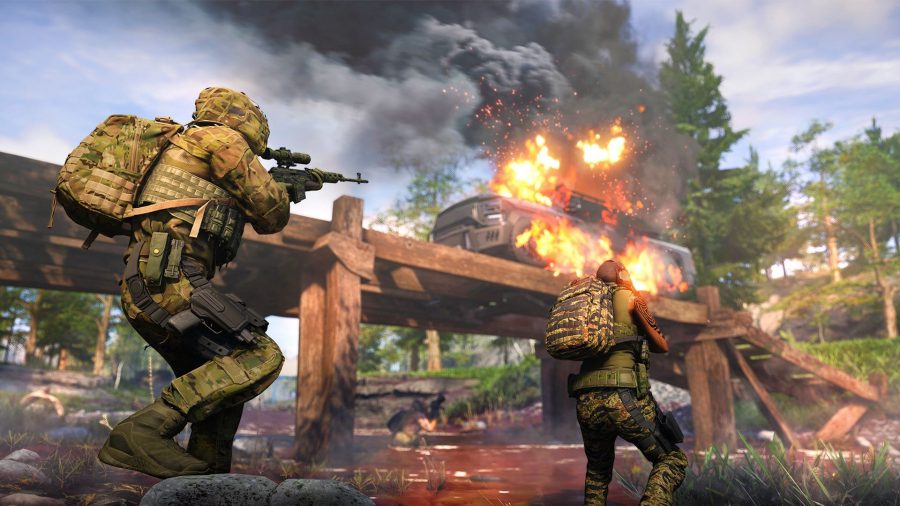 A squad attacking a bridge in Ghost Recon Frontline