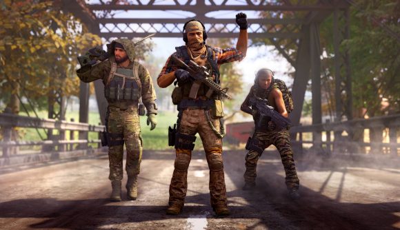 Three soldiers signalling to each other in Ghost Recon Frontline