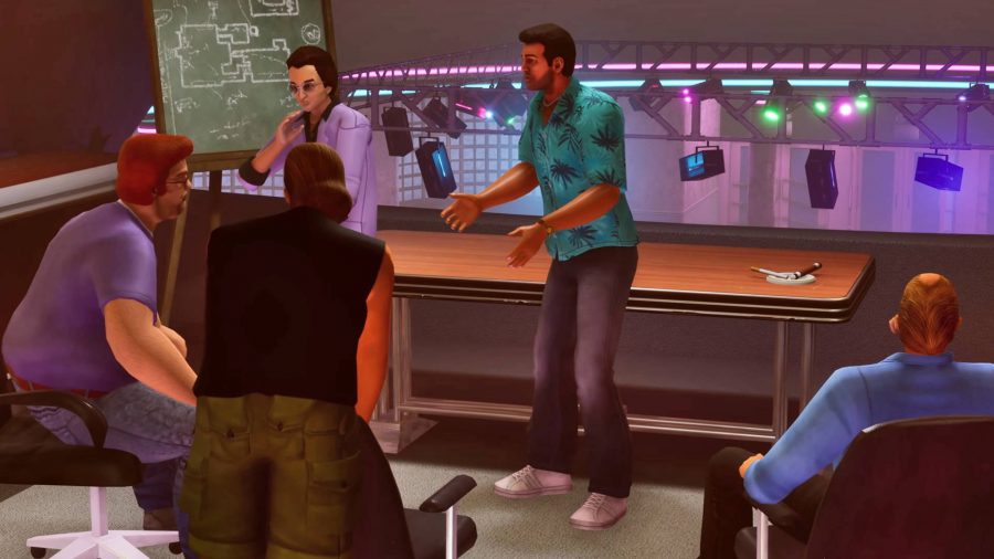 Tommy talking to a small audience at a bar in GTA Vice City.