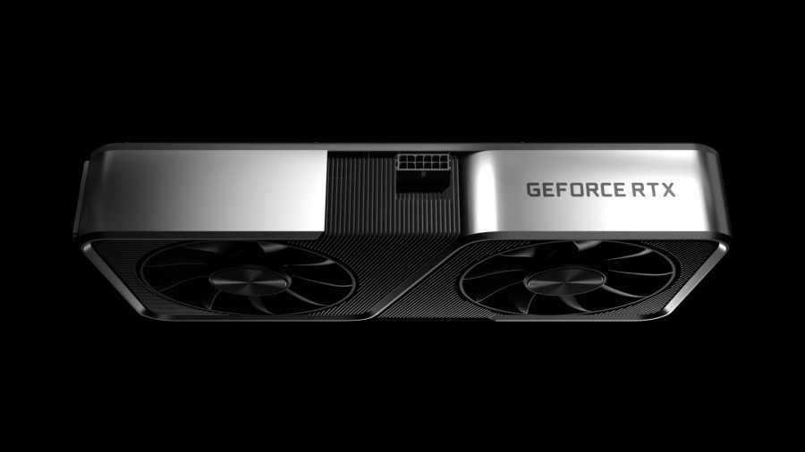 Un GPU Nvidia RTX sur fond noir, vu de côté