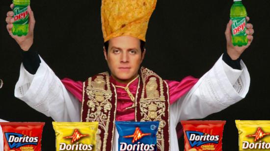 Geoff Keighley in a Dorito Pope meme
