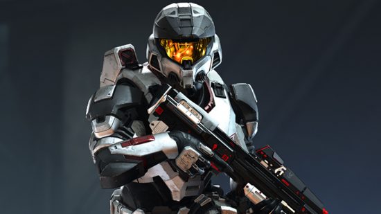 A Spartan stands ready to use the Halo Infinite Forge file share system