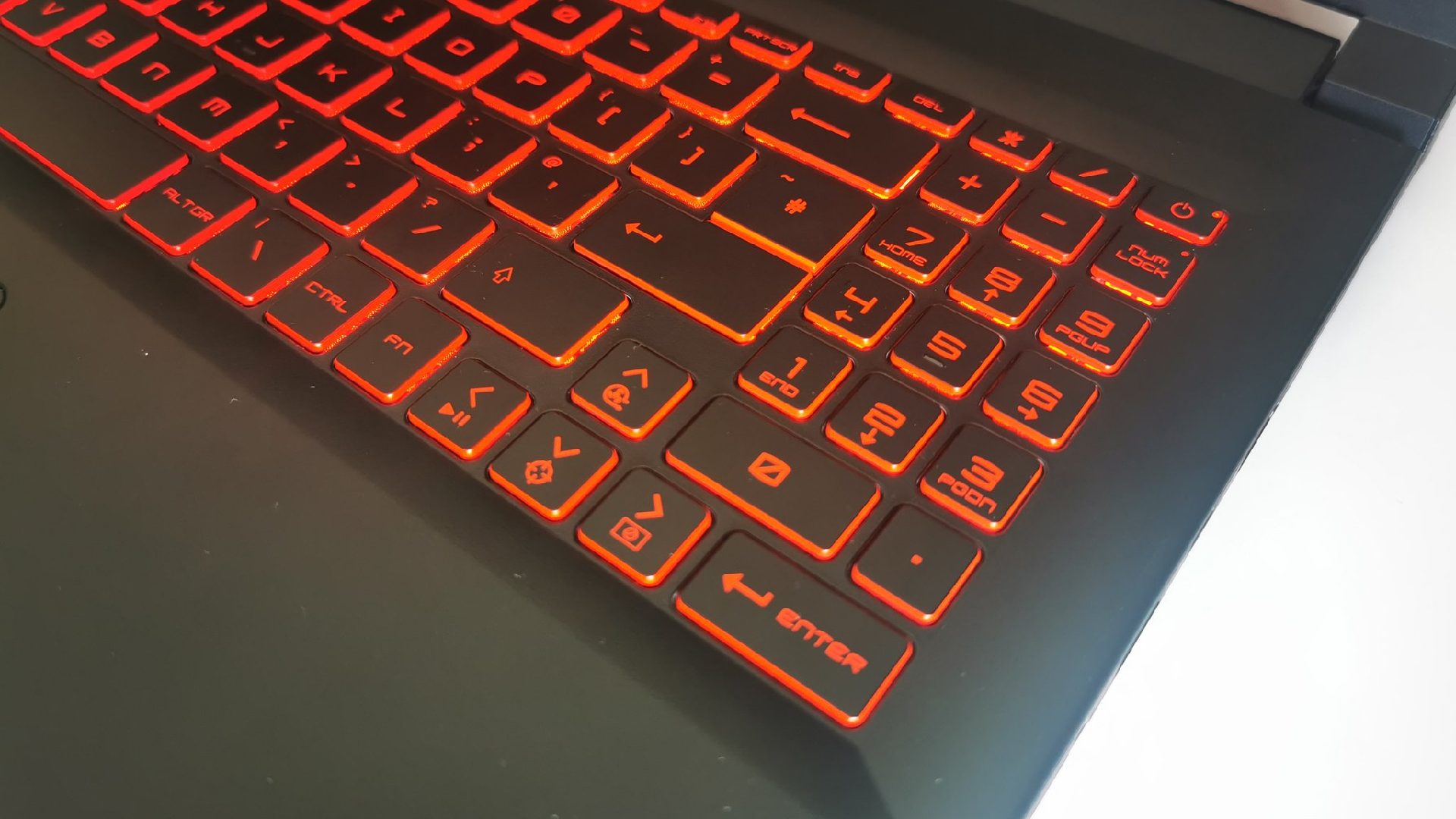 MSI Katana GF66 12U gaming laptop keyboard numpad in red