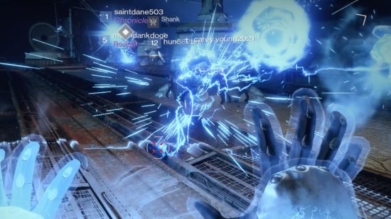 Destiny Arc builds: A Warlock uses its Arc Stormcaller Special Ability on its enemies.