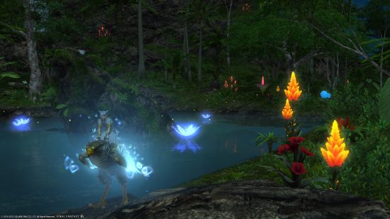 FFXIV Island Sanctuary: a pond with some glowing plants