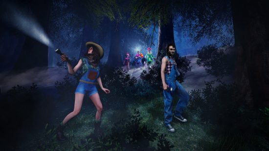 Killer Clowns from Outer Space: The Game: Two survivors search the forest while three clowns watch them in the background.