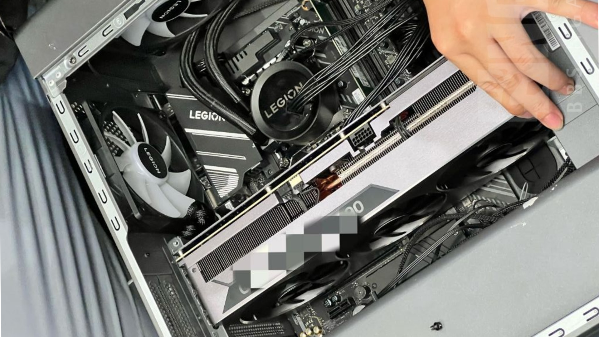 RTX 4090: Nvidia graphics card installed in a Lenovo PC