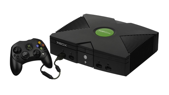 Original Xbox console and S controller
