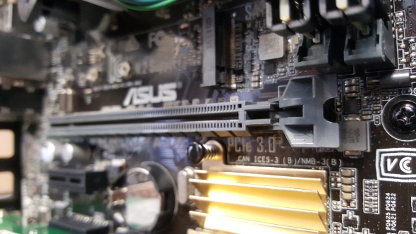 PCIe 3.0 slot