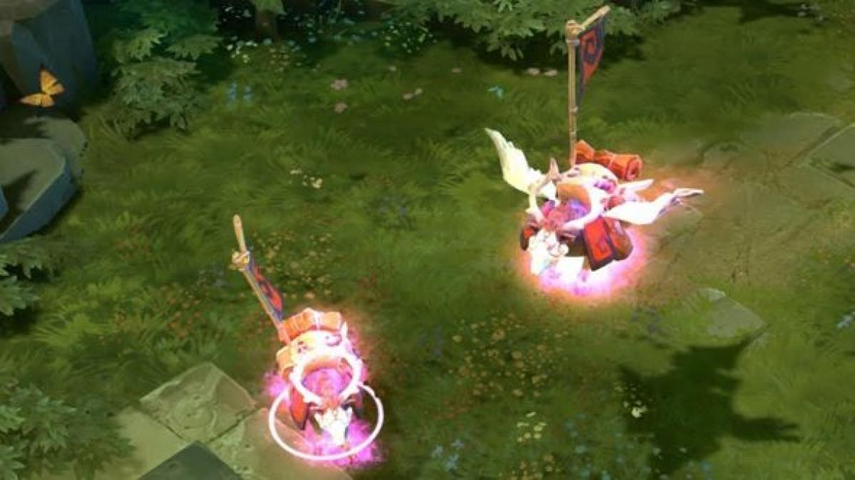 Dota 2 Courier Fetches 38 000 Partly Because It S Pink Pcgamesn